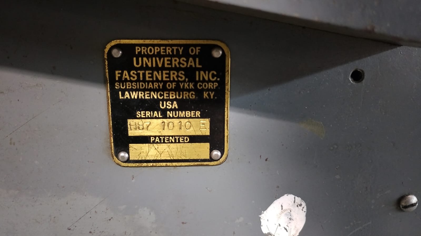 MAQUINA PARA PEGAR BROCHE